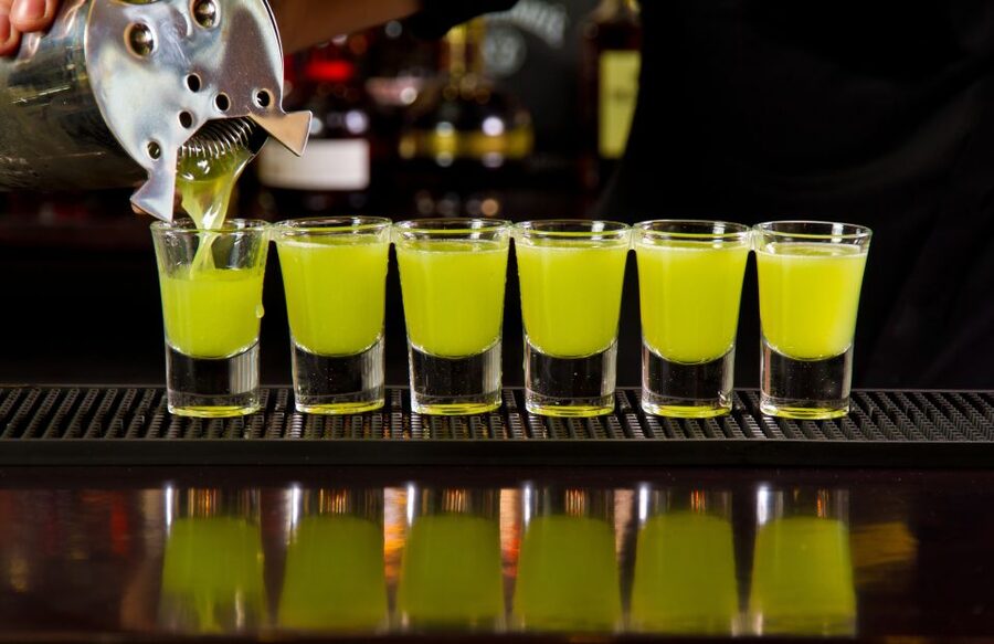 6-10 Vodka Shots Private Tasting Tour at Best Warsaw Bars - Who This Tour Suits Best