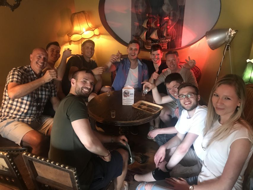 6-10 Vodka Shots Private Tasting Tour at Best Warsaw Bars - Where You Meet, and Why the Exact Start Point Matters