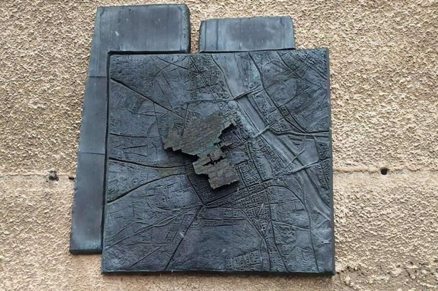 A unique walking tour of Jewish Warsaw -- past and present - Miła 18: a short stop with a big purpose