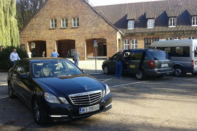 Auschwitz - Full Day Tour from Warsaw by private car - The Auschwitz-Birkenau Visit: Your 3 Hours With an English Guide