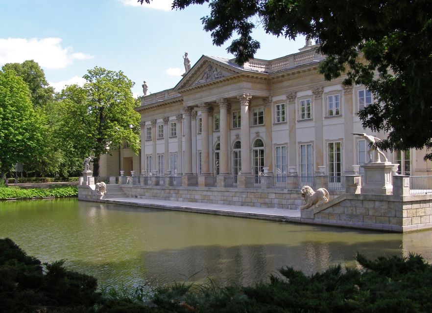 Best of Warsaw Full-Day Private Tour with Private Transport - Lazienki Park and the Palace on the Island