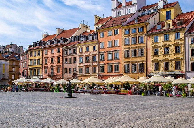 Discover Warsaw’s most Photogenic Spots with a Local - A Quieter Park Stop for Softer Light and Calm Compositions