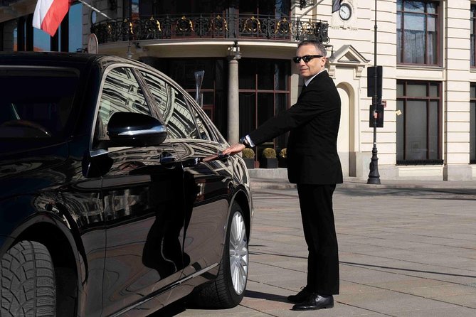 First class Warsaw Airport Transfer (WAW) - Key highlights at a glance