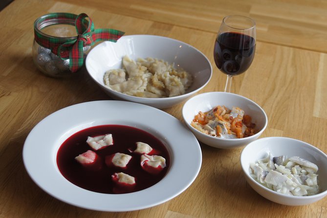Flavours of Polish Christmas: 4 course dinner + cooking class - Key things that make this experience special