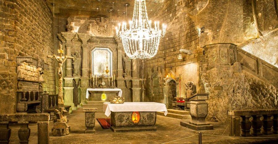 From Warsaw: Guided Tour to Wieliczka Salt Mine and Krakow - Key things to know before you go