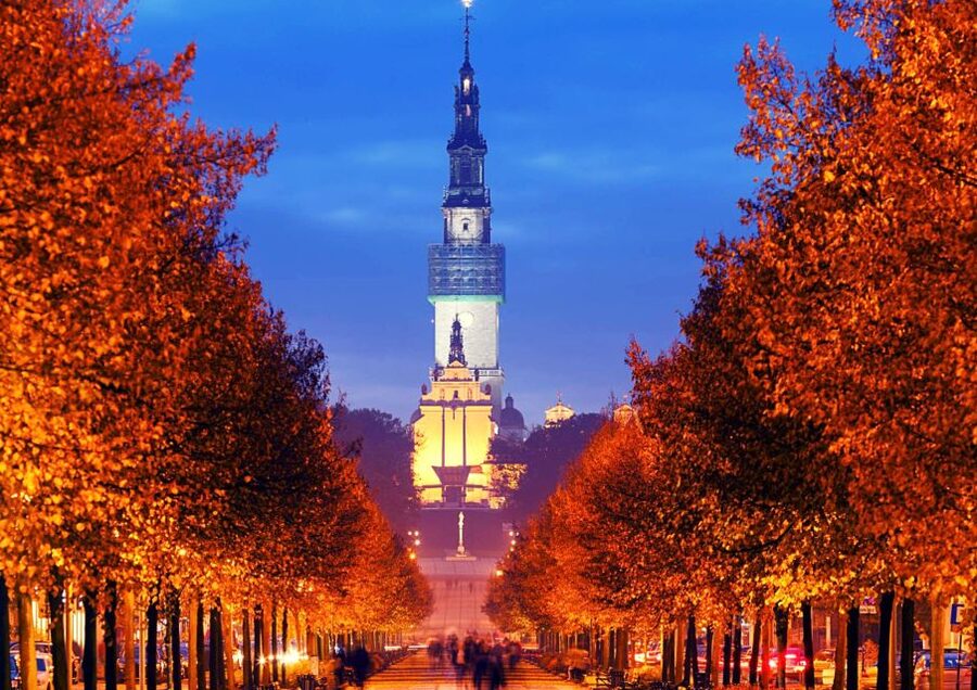 From Warsaw: Jasna Gora & Black Madonna Small Group Tour - Key things you will notice on this Jasna Gora day trip