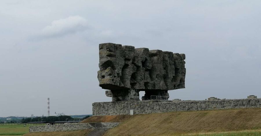 From Warsaw: Lublin and Majdanek State Museum Day Tour - Key highlights worth clocking before you go