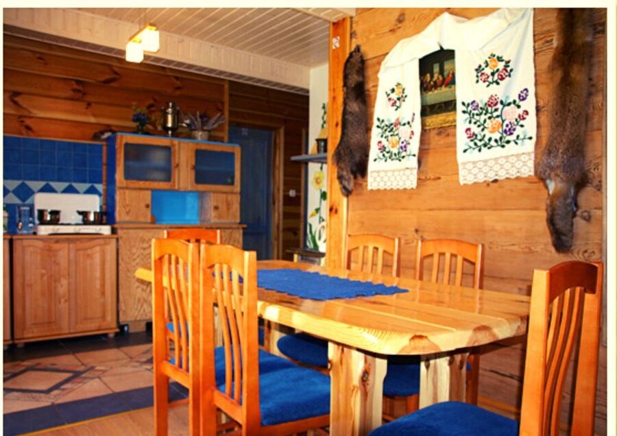 From Warsaw: Small-Group Tour to Bialowieza National Park - A lunch break that keeps the day human