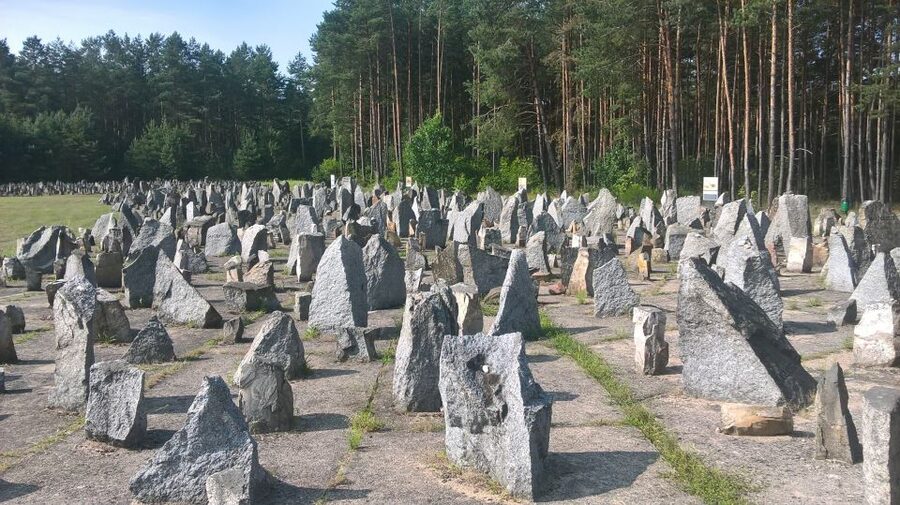 From Warsaw: Treblinka Extermination Camp Private Tour - What the 5 Hours Feels Like in Practice