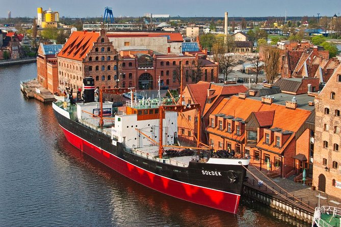 Gdansk and Malbork Castle Small Group Tour from Warsaw with Lunch - Warsaw pickup to Malbork Castle: where the schedule either works or drags