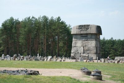 Half Day Treblinka Death Camp Small Group Tour from Warsaw with Lunch