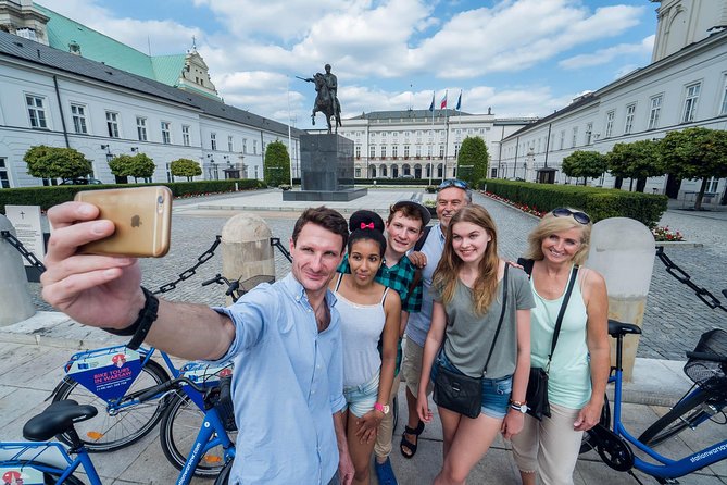 Half-Day Warsaw City Sightseeing Bike Tour for Small Group - Tomb of the Unknown Soldier, the garden pause, and a moment to respect