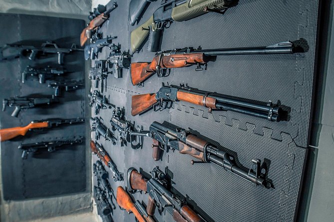 Indoor Shooting Range in Warszawa Package 2 - Warsaw Indoor Shooting Range, 45 Minutes of Real-Gun Reality