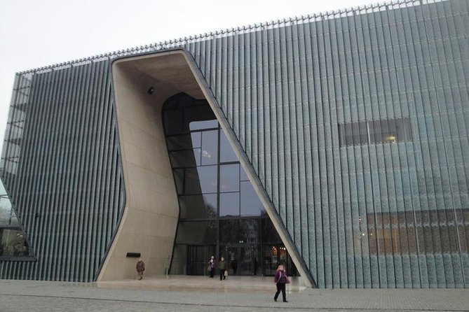 Jewish heritage in Warsaw - Stop-by-stop guide: what each place means and what to watch for