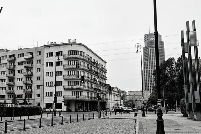Jewish Warsaw Walking Tour - Grzybowski Square: one of the ghetto’s few surviving areas