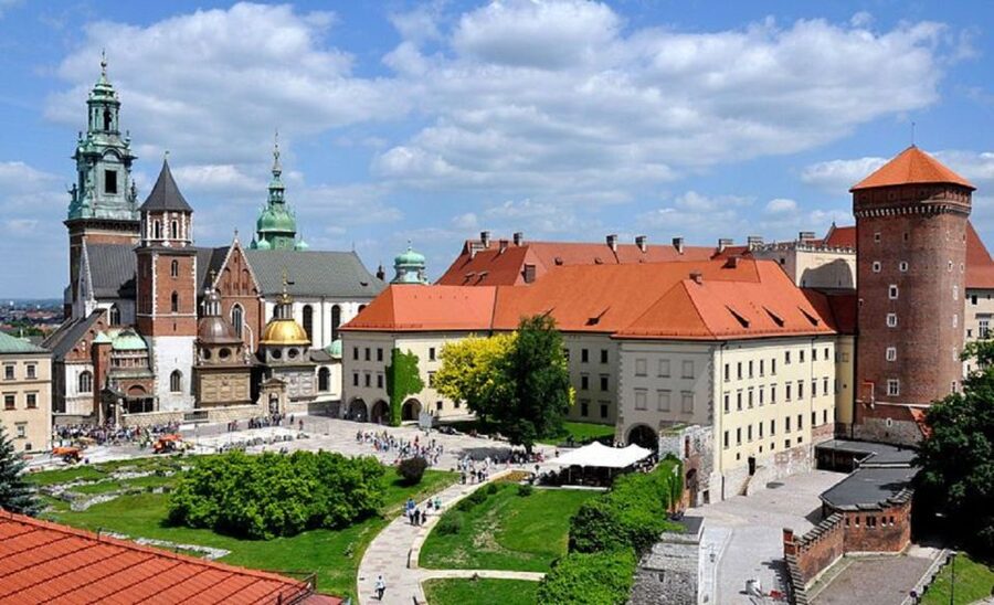 Krakow and Auschwitz Small-Group Tour from Warsaw with Lunch - Who this tour suits, and who might want a different plan