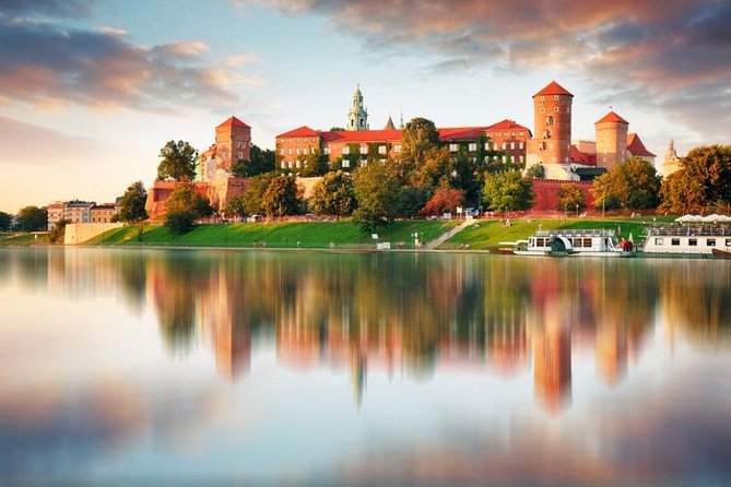 Krakow - Full Day Tour from Warsaw by private car - The Wawel Dragon stop, quick but meaningful