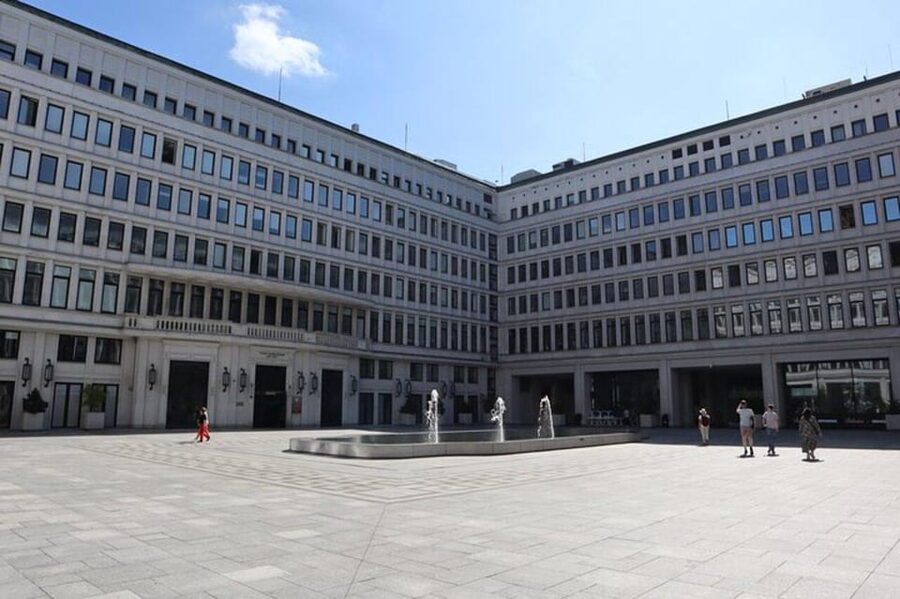 Life Behind the Iron Curtain Warsaw Walking Tour - Centrum Bankowo Finansowe and the state’s bigger plan for control