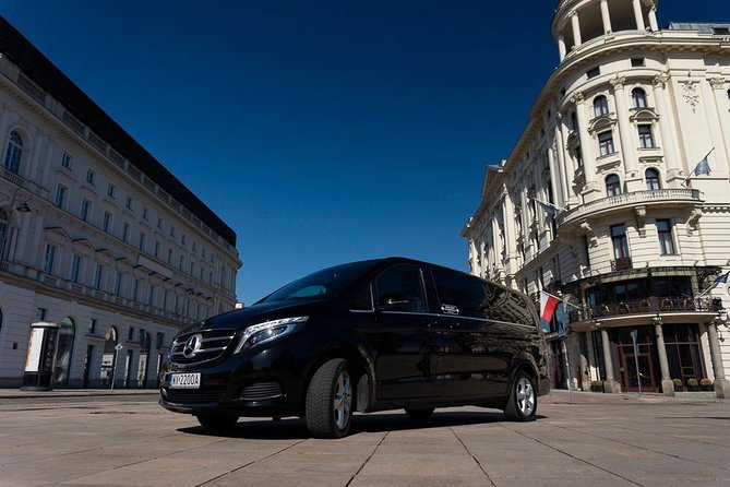 Luxury Warsaw Chopin Airport Transfer by private Minivan car - How long it takes, and what happens to your “lost time”