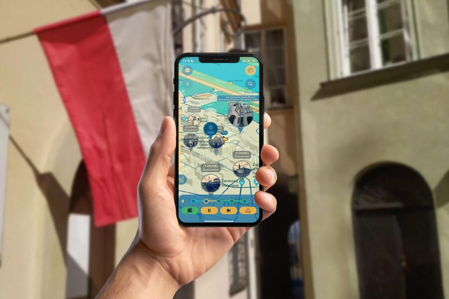 Medieval Warsaw Walking Tour with Smartphone App - The 2-hour rhythm: how the app keeps you moving