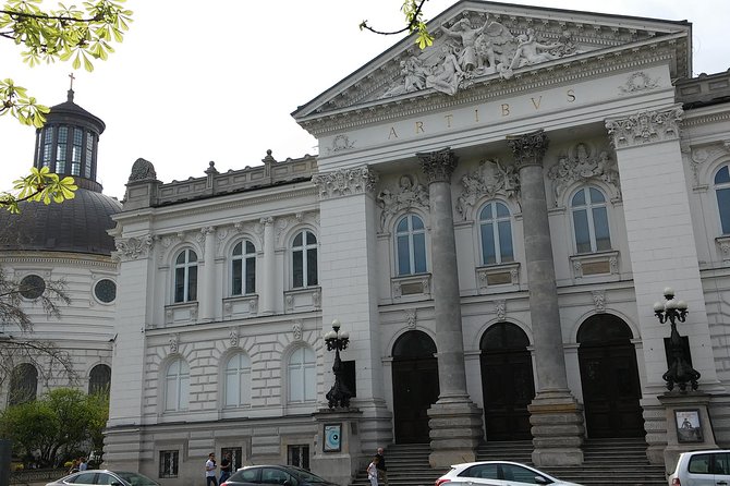 Multi-ethnic Warsaw - guided walk through the old town - Price and Logistics: Does It Feel Like Value?