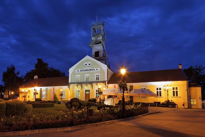 One day Cracow and Wieliczka Salt Mine private tour from Warsaw - Price and logistics: is $461.56 per person good value?