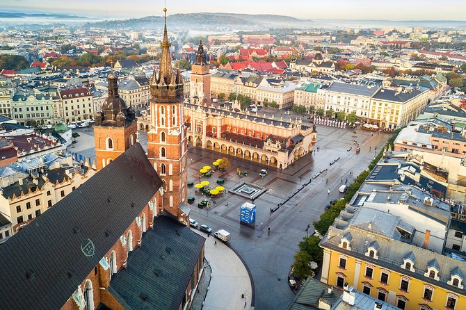 One day Cracow and Wieliczka Salt Mine private tour from Warsaw - Wawel Cathedral and Sigismund’s Chapel: one stop that earns its time