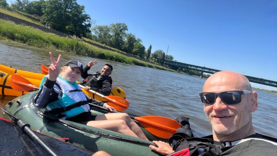 Packrafting kayaking guided tour Vistula river Warsaw Poland - The first part of the tour is training, not just paddling