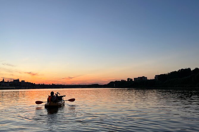 Packrafting / Kayaking Vistula River, Warsaw - Safety briefing and practice in the harbor, not on the spot