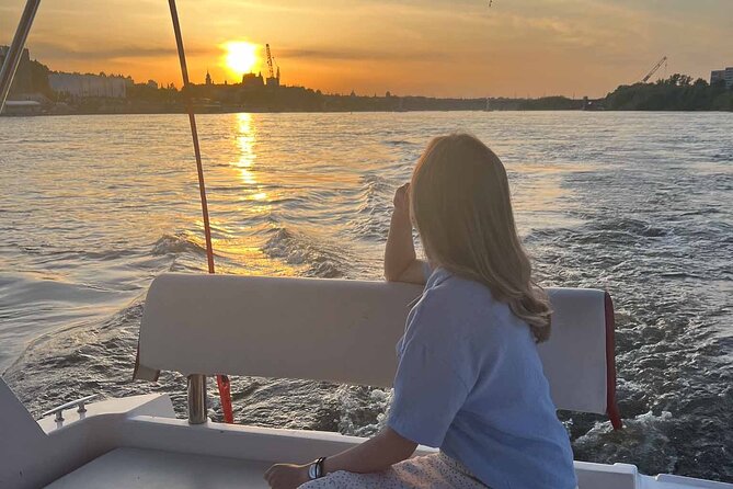 Private Cruise on Vistula in Warsaw for 9 with our Helmsman - Warsaw Mermaid and the city’s identity on the water