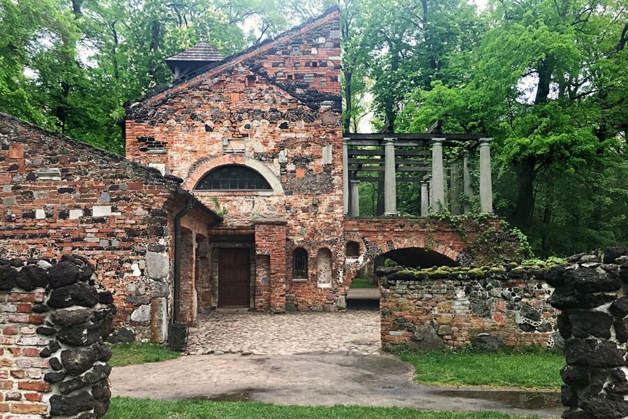 Private Tour From Warsaw: Łowicz Mazovian Countryside - Price and value: what $294 per person really covers
