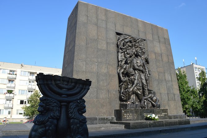 Private tour: Jewish heritage in Warsaw - Private tour format, and why it changes the whole experience