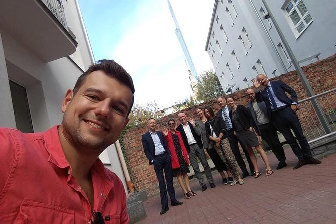 Private Tour: Warsaw Ghetto with a local Historian - Stop 1: Umschlagplatz and what that railway meant
