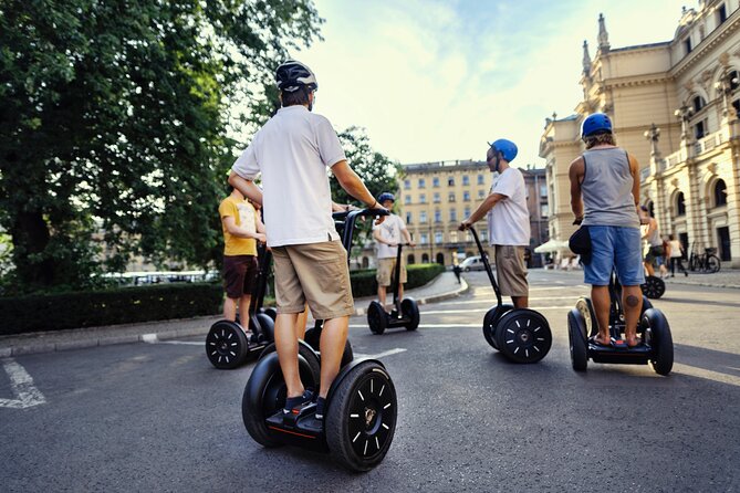 Segway Tour Warsaw: Praga Tour - 2-Hours of Magic! - Your route through Warsaw stops, with short story breaks