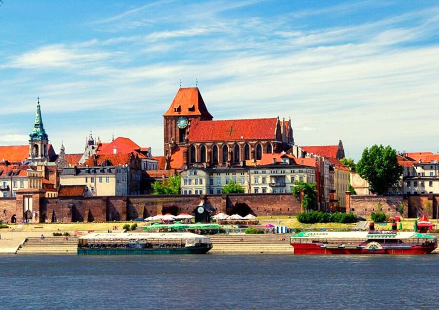 Small-Group Tour from Warsaw to Torun with Lunch - Getting from Warsaw Without Stress (And Why the Small Group Matters)