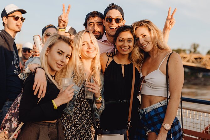 Sunset Boat Tour with Unlimited Drinks in Warsaw - A moving party on the Vistula, with nightlife built in