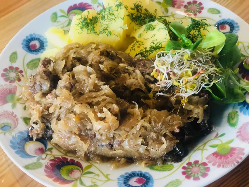 Taste of Poland, food tour and guided walk with 12 tasting - A 3-Hour Warsaw Walk Built Around 12 Tastings