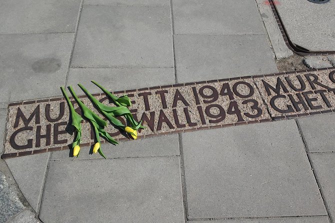 Tour of the Warsaw Ghetto - Chłodna Street: where the Small and Big Ghetto connection is remembered