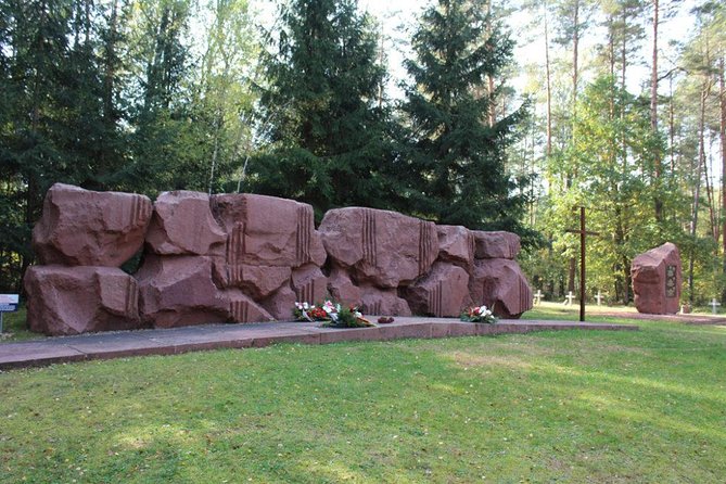 Treblinka Concentration Camp, Heartbreaking Tour from Warsaw - Guides make or break the experience