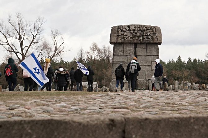 Treblinka Death Camp 6 Hour Private Tour from Warsaw - A long, sobering day trip from Warsaw to Treblinka