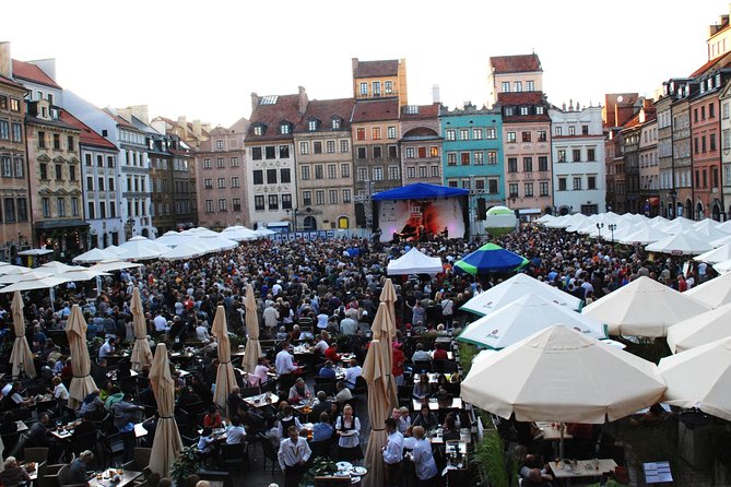 Walk through the Warsaw Old and New Town: like Phoenix from the ashes - From Gnojna Góra to Rynek Starego Miasta: the Vistula pause and Old Town legends