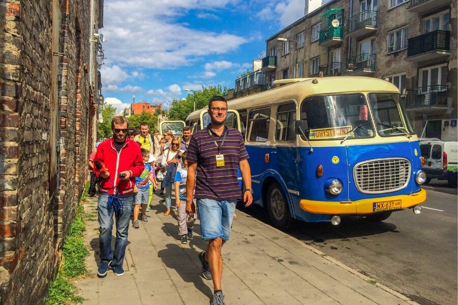 Warsaw: 2.5-Hour Dark Side - Praga District by a Retro Bus - The Saturday 11:00 AM start, and how to find the meeting point