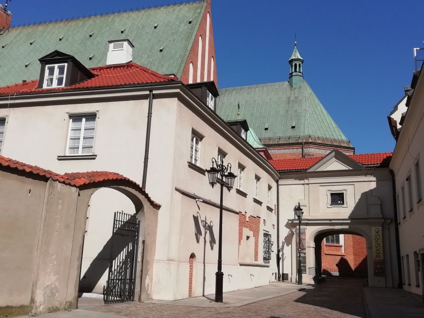 Warsaw: 2-Hour Old Town Walking Tour - Chopin, Marie Curie, Pope John Paul II, and Solidarity, woven into the streets