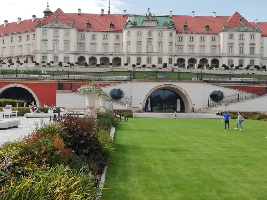 Warsaw: 2-Hour Old Town Walking Tour - Barbican: the defensive shape that keeps showing up in the story