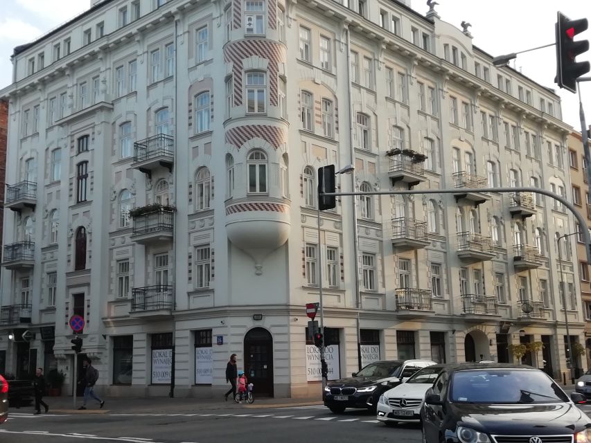 Warsaw: 2-Hour Praga Walking Tour - The Pianist filming streets, and why movies can be useful guides
