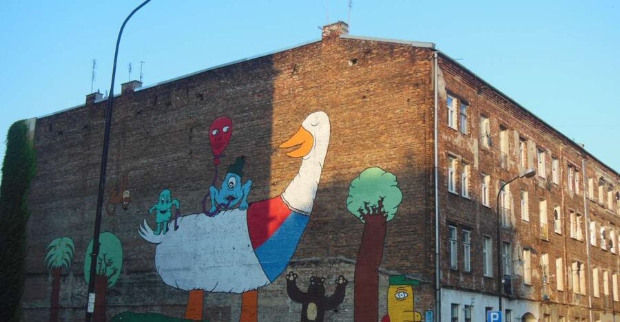 Warsaw: 2-Hour Praga Walking Tour - Starting at Maria and Magdalena, then stepping into the right-bank story