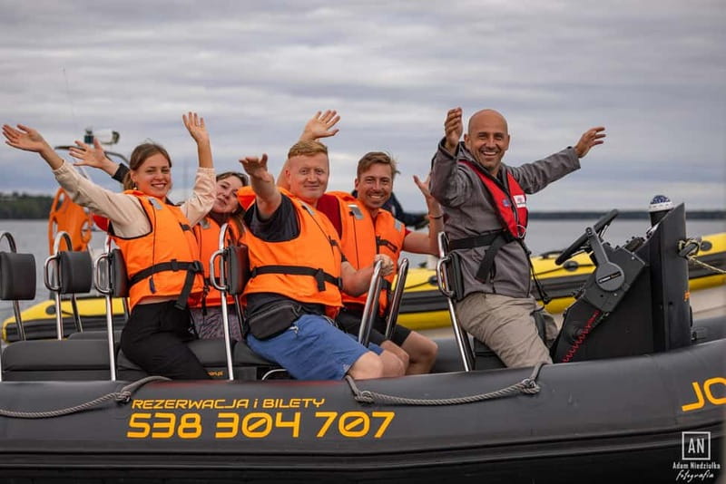 Warsaw: Adrenaline Ride on the Vistula River (Wisła) - Family-friendly fun, with a real speed limit on what people can handle