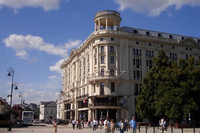Warsaw and Royal Castle - Morning logistics: hotel pickup to Old Town timing