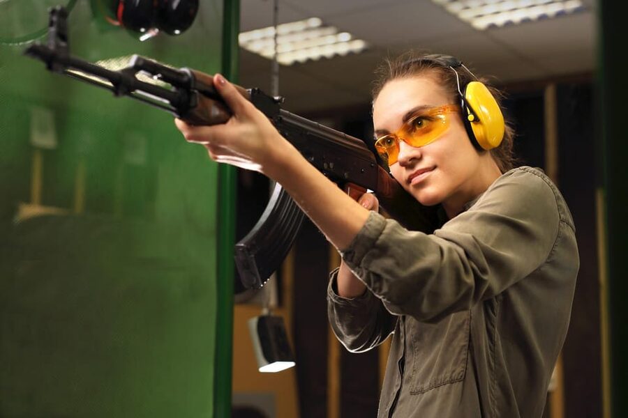 Warsaw: Best Indoor Shooting Range Experience - What the 1-Hour Session Really Feels Like: Briefing, Supervision, First Shots