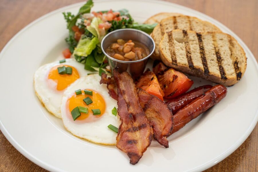 Warsaw: Breakfast at Hard Rock Cafe - Key Things That Make This Breakfast Worth Your Time